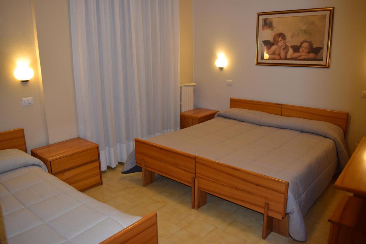 Hotel Pilotto Peschiera del Garda Eksteriør bilde
