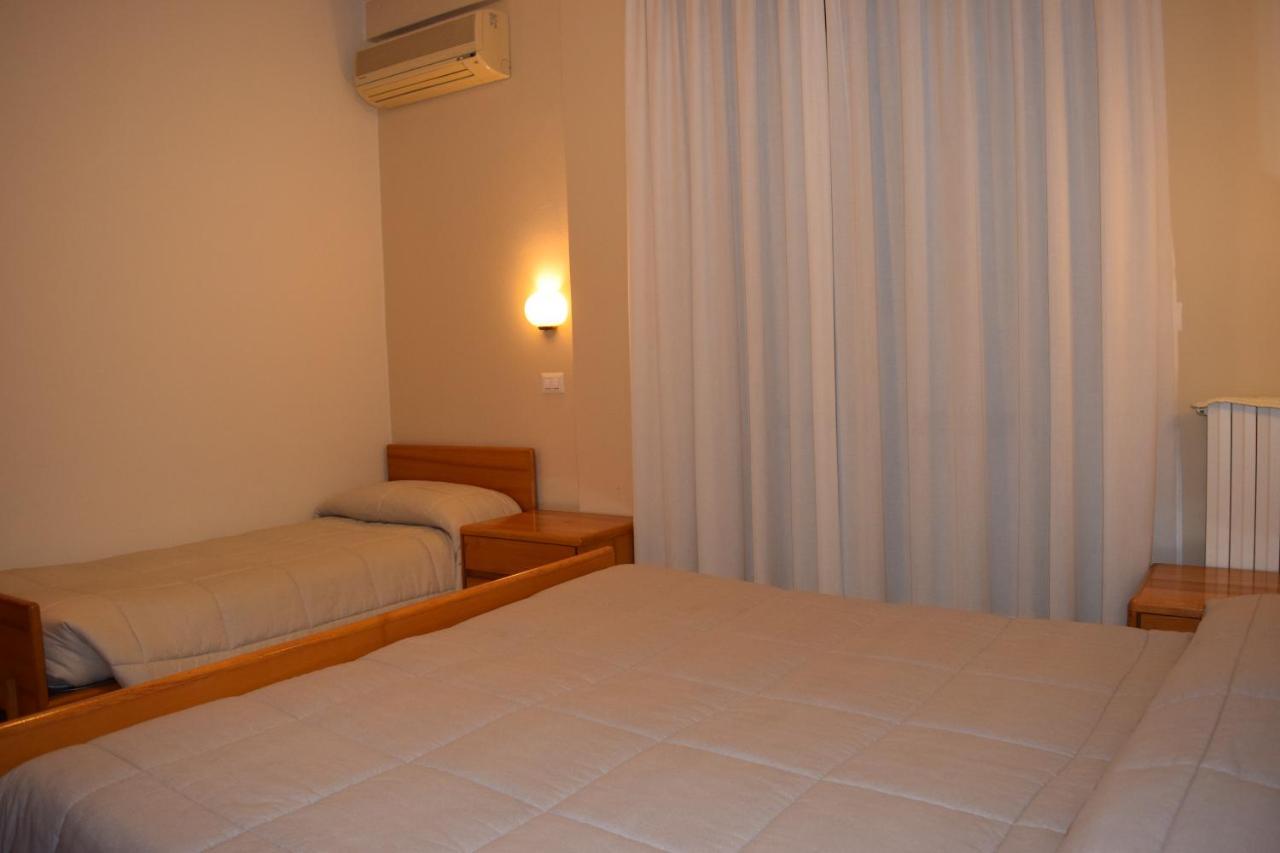 Hotel Pilotto Peschiera del Garda Eksteriør bilde