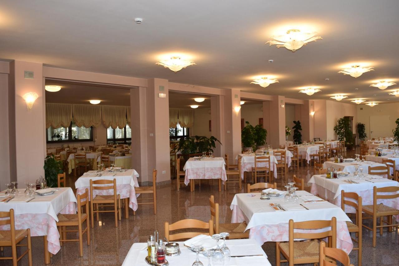 Hotel Pilotto Peschiera del Garda Eksteriør bilde